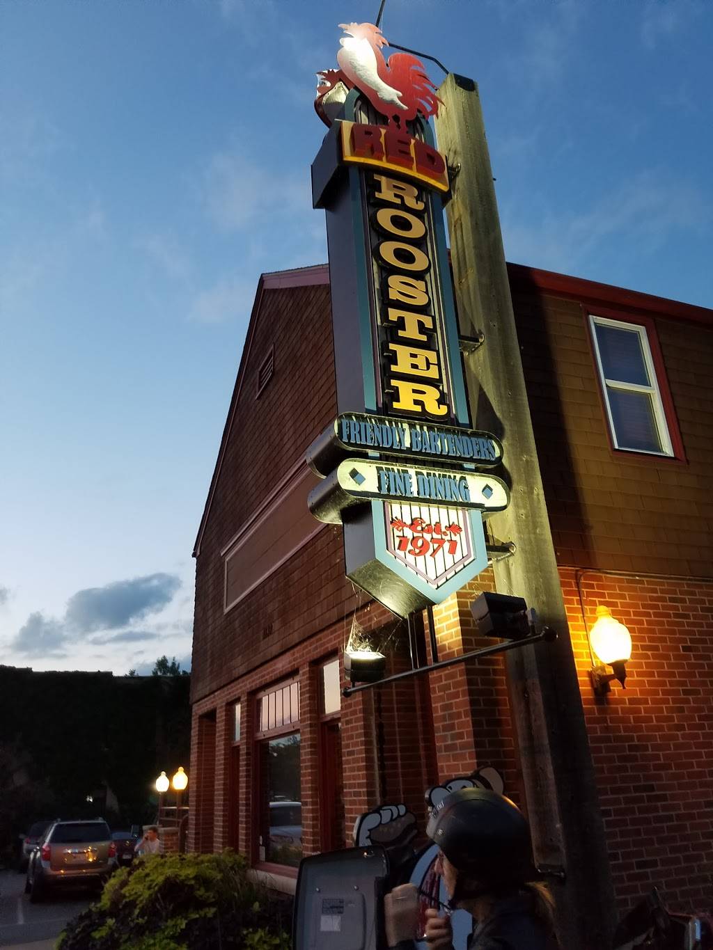 Red Rooster Bar & Restaurant | restaurant | 1832 Wayzata Blvd, Long Lake, MN 55356, USA | 9524734089 OR +1 952-473-4089