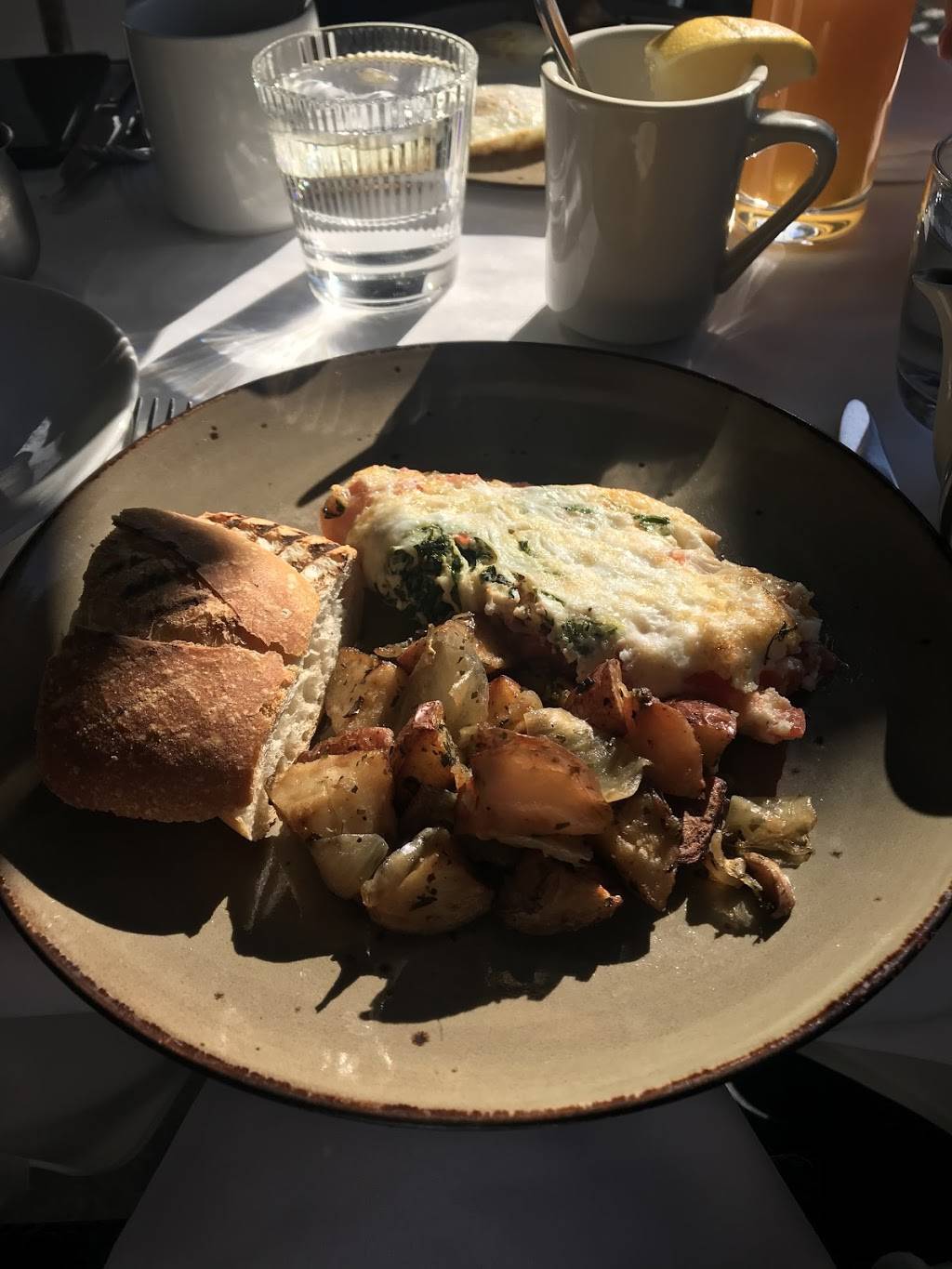 Porta Via Beverly Hills | night club | 424 N Canon Dr, Beverly Hills, CA 90210, USA | 3102746534 OR +1 310-274-6534