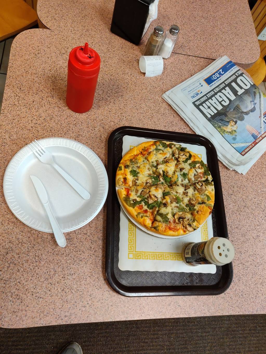 Arsenal Pizza | restaurant | 76 School St, Watertown, MA 02472, USA | 6179247686 OR +1 617-924-7686