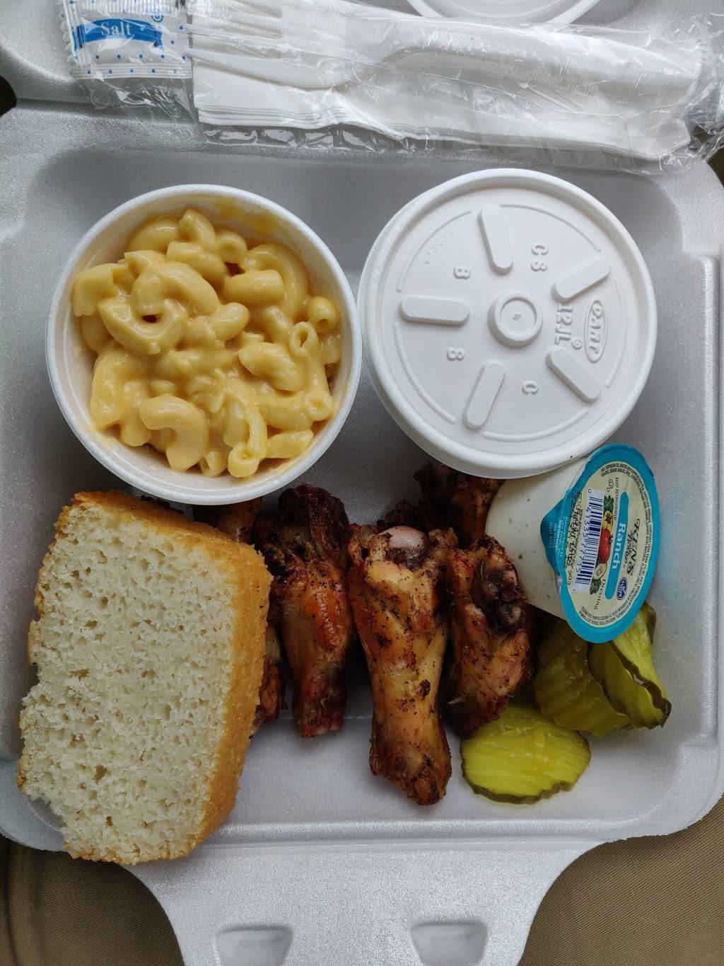 Whitts Barbecue | restaurant | 5309, 386 Southwinds Dr, Franklin, TN 37064, USA | 6155997074 OR +1 615-599-7074