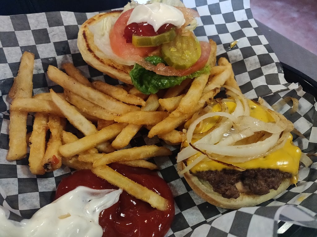 The Mint | restaurant | 318 Douglas Ave, Yankton, SD 57078, USA | 6056656468 OR +1 605-665-6468