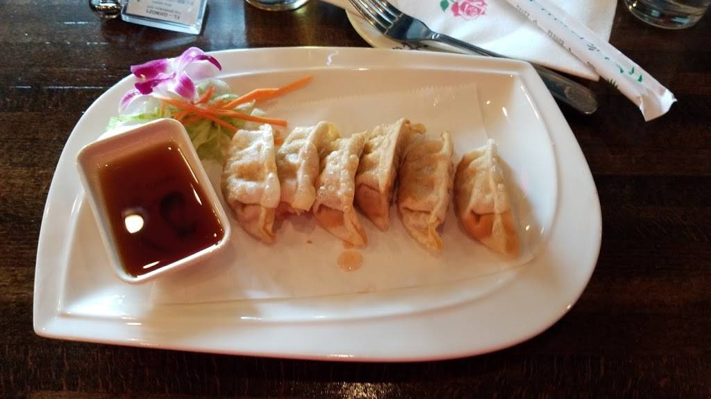 Nova Sushi Bar & Asian Bistro | restaurant | 3637 Peachtree Rd NE d1, Atlanta, GA 30319, USA | 6787323239 OR +1 678-732-3239