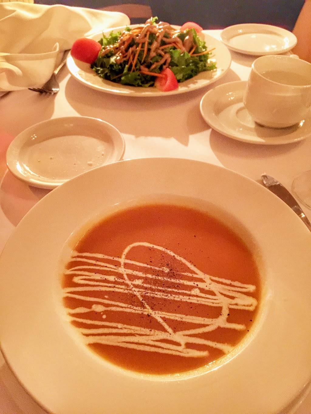 Restaurant Cest la Vie | restaurant | 708 Rue de Saint Jovite, Mont-Tremblant, QC J8E 3J8, Canada | 8196810779 OR +1 819-681-0779