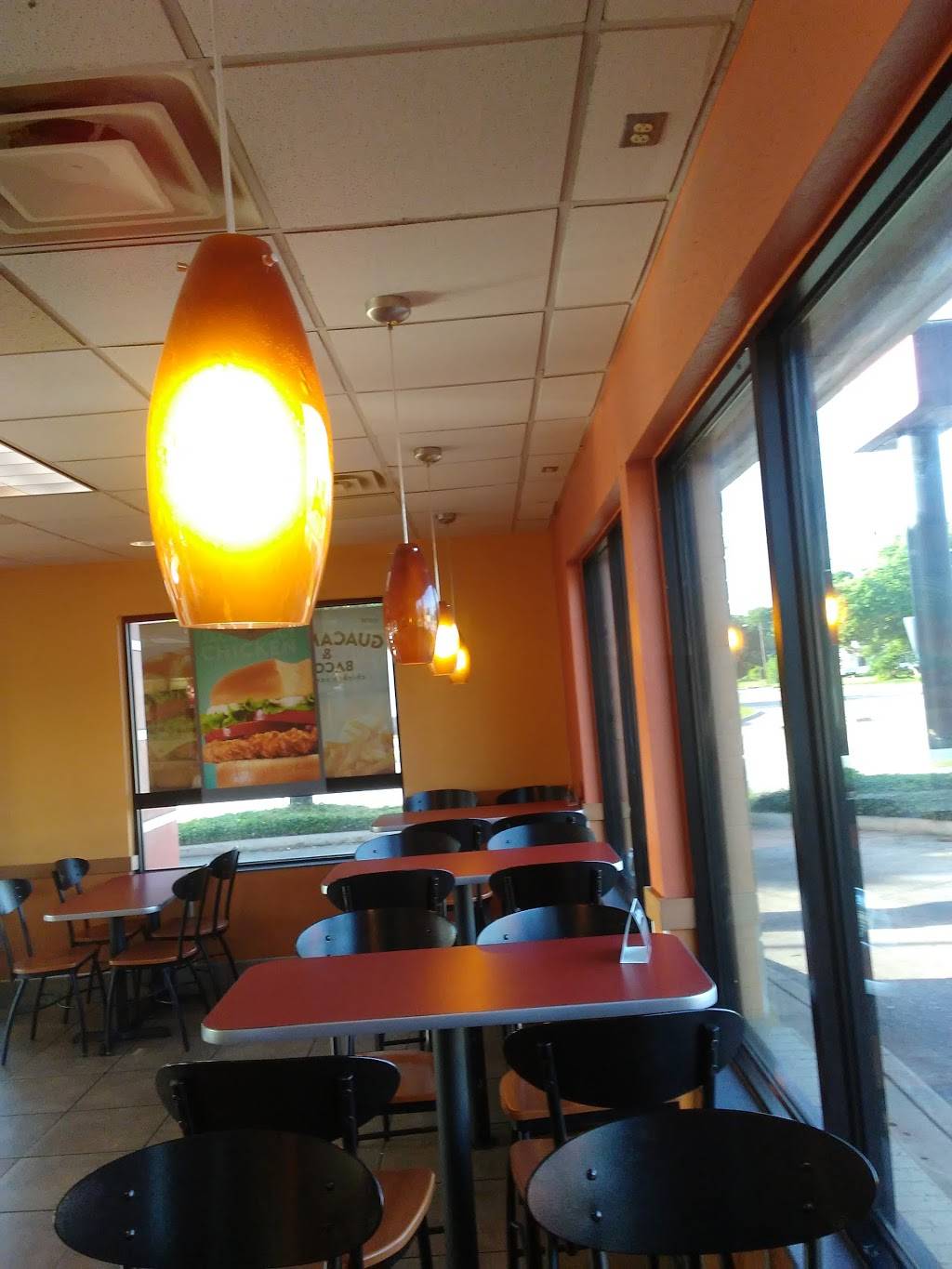 Jack in the Box | restaurant | 590 Washington Blvd, Beaumont, TX 77705, USA | 4098324855 OR +1 409-832-4855