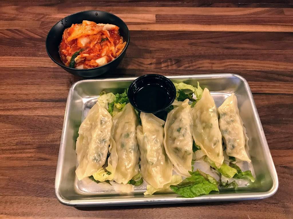 Momo Chicken and Grill | restaurant | 1001 4th St SW, Washington, DC 20024, USA | 2024886363 OR +1 202-488-6363