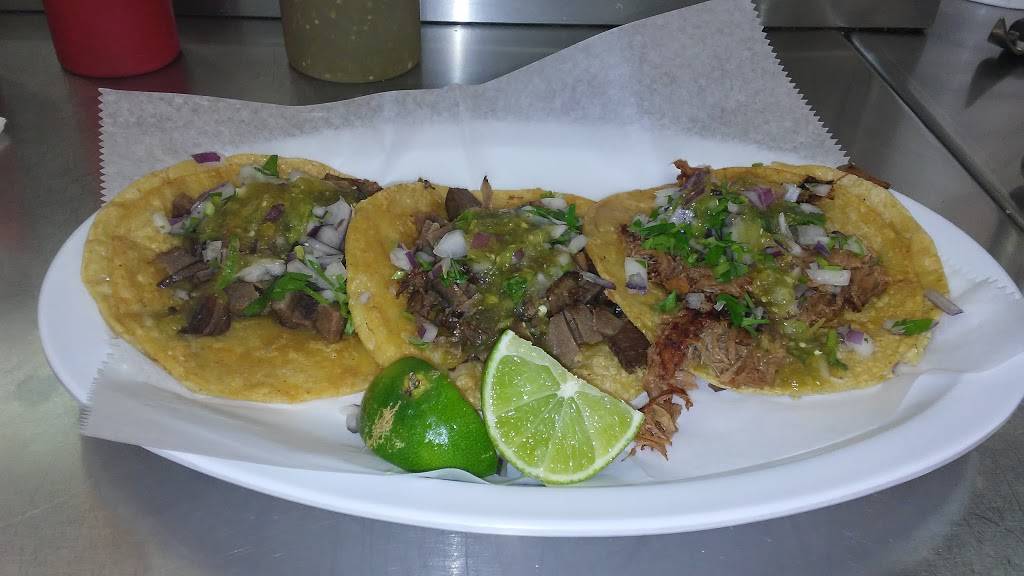 Lupitas Food Market | restaurant | 249 Pulaski Rd, Calumet City, IL 60409, USA | 7088685170 OR +1 708-868-5170