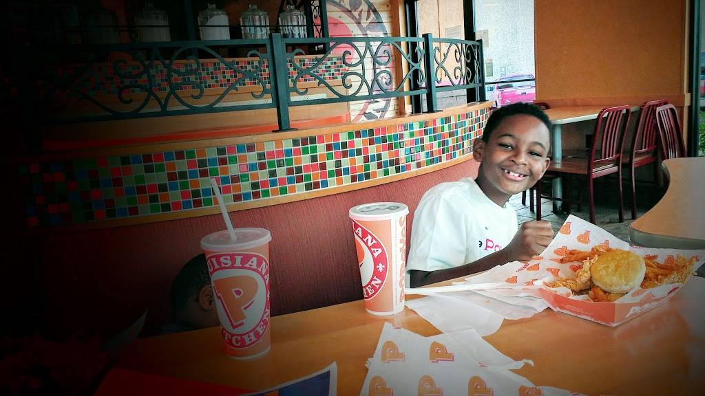 Popeyes Louisiana Kitchen | restaurant | 4605 Airline Dr, Metairie, LA 70001, USA | 5048859465 OR +1 504-885-9465