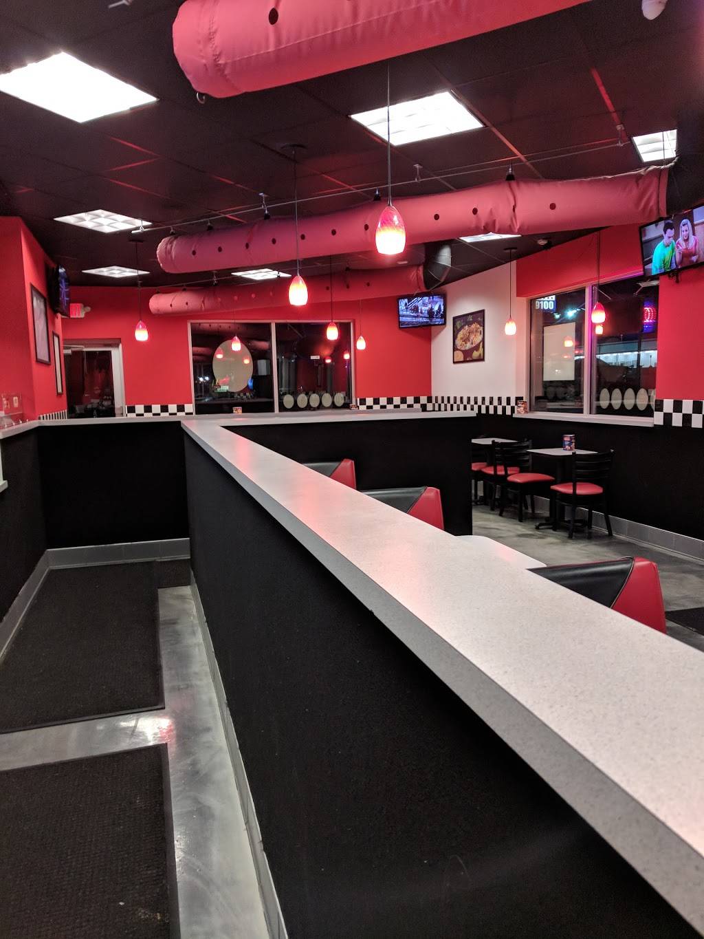 Hot Head Burritos | restaurant | 1704 S Main St, Bellefontaine, OH 43311, USA | 9372105765 OR +1 937-210-5765