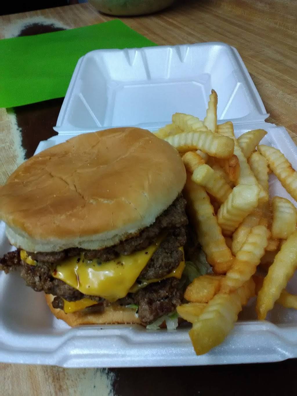 Burger Basket | restaurant | North High Street, 12821 US-79, Bells, TN 38006, USA | 7316632029 OR +1 731-663-2029