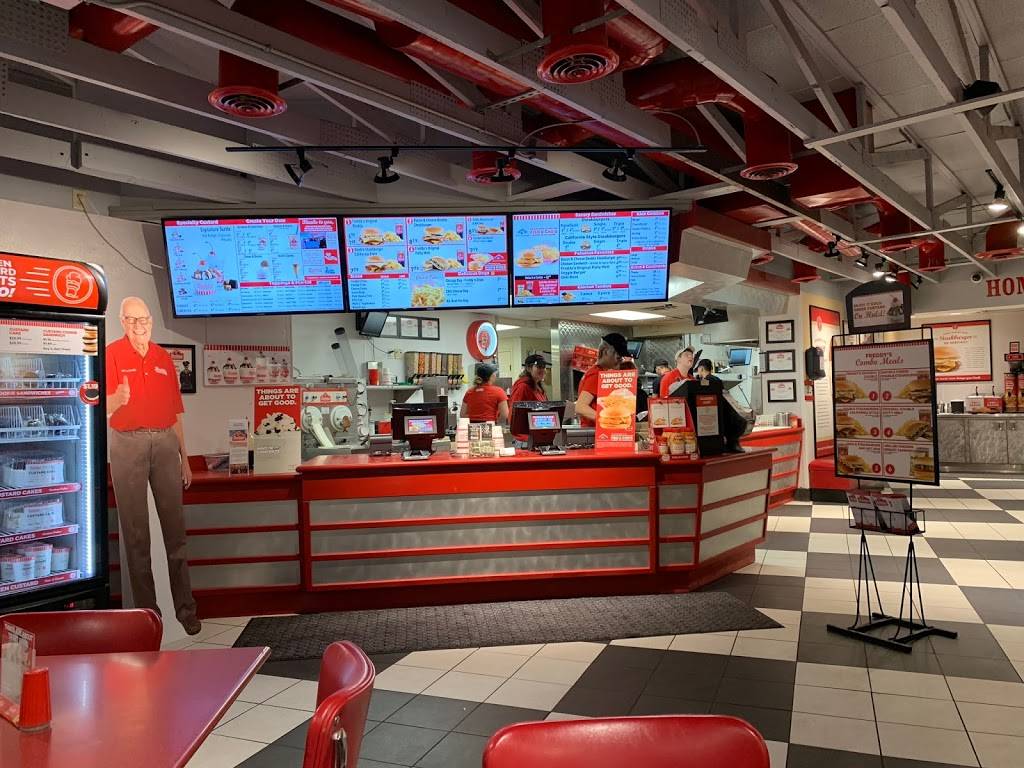 Freddys Frozen Custard & Steakburgers | restaurant | 310 N Rock Rd, Wichita, KS 67206, USA | 3166919998 OR +1 316-691-9998