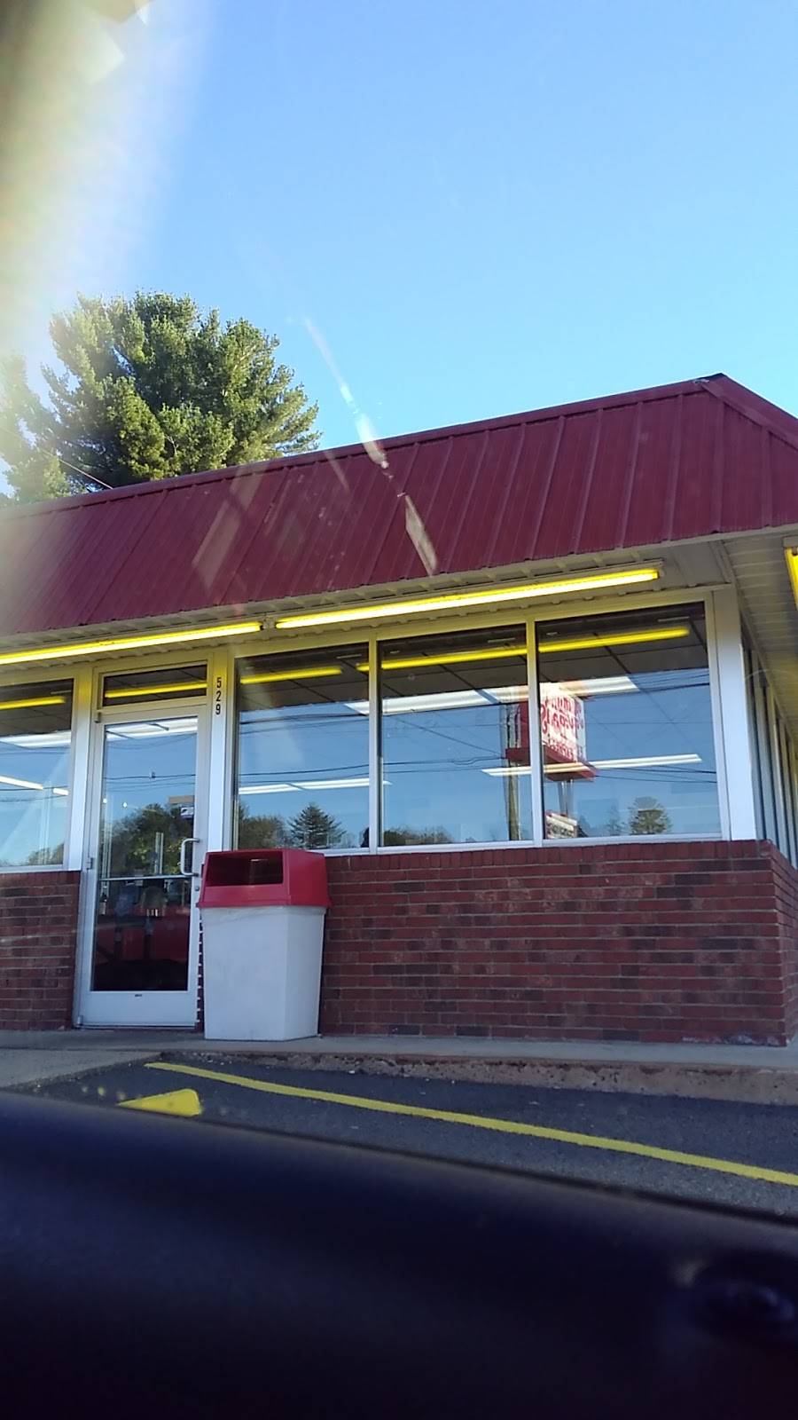 Aunt Beas BBQ Express | restaurant | 529 E Main St, Independence, VA 24348, USA | 2767732100 OR +1 276-773-2100