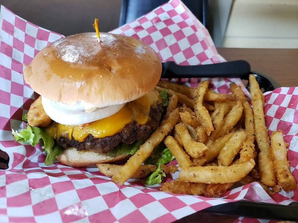 House of Burgers | restaurant | 1645 Airline Rd, Corpus Christi, TX 78412, USA | 3613342221 OR +1 361-334-2221