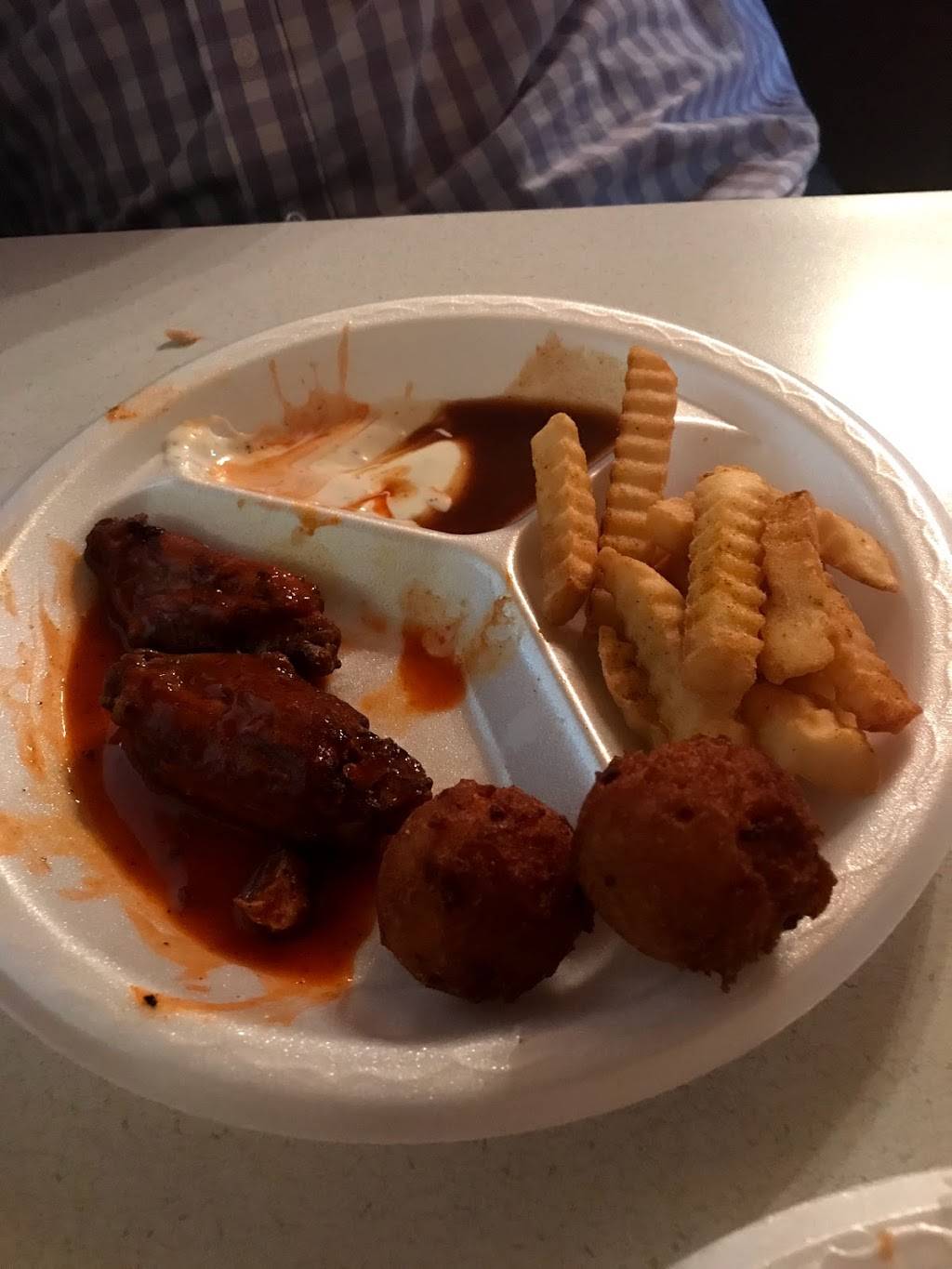 Bears Den BBQ | restaurant | 130 US-64, Ocoee, TN 37361, USA | 4233385757 OR +1 423-338-5757