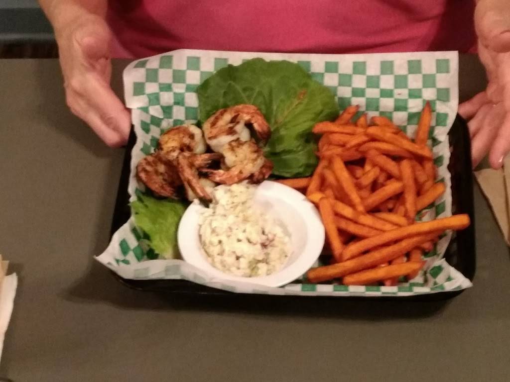 New England Eatery & Pub | restaurant | 5670 Florida A1A, Melbourne Beach, FL 32951, USA | 3217236080 OR +1 321-723-6080