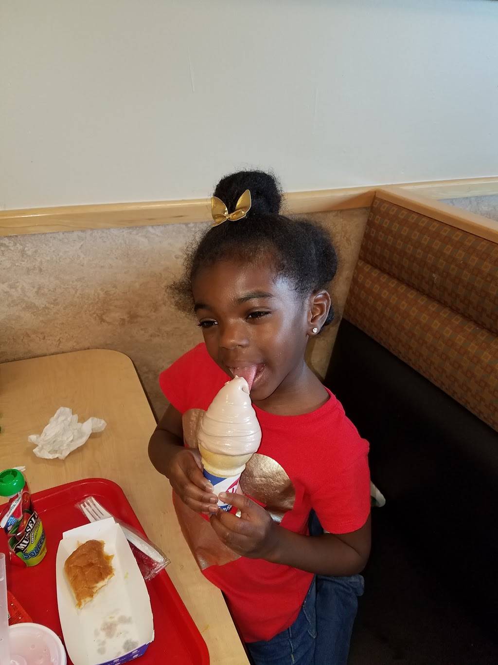 Dairy Queen Grill & Chill | restaurant | 4076 Jermantown Rd, Fairfax, VA 22030, USA | 7033592875 OR +1 703-359-2875
