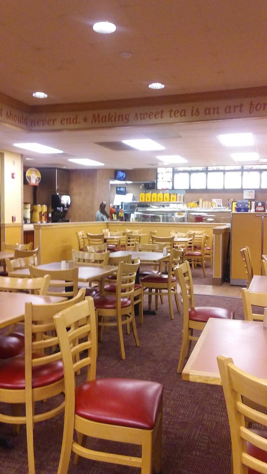 Bojangles Famous Chicken n Biscuits | restaurant | 109 Robert Smalls Pkwy, Beaufort, SC 29906, USA | 8433793002 OR +1 843-379-3002