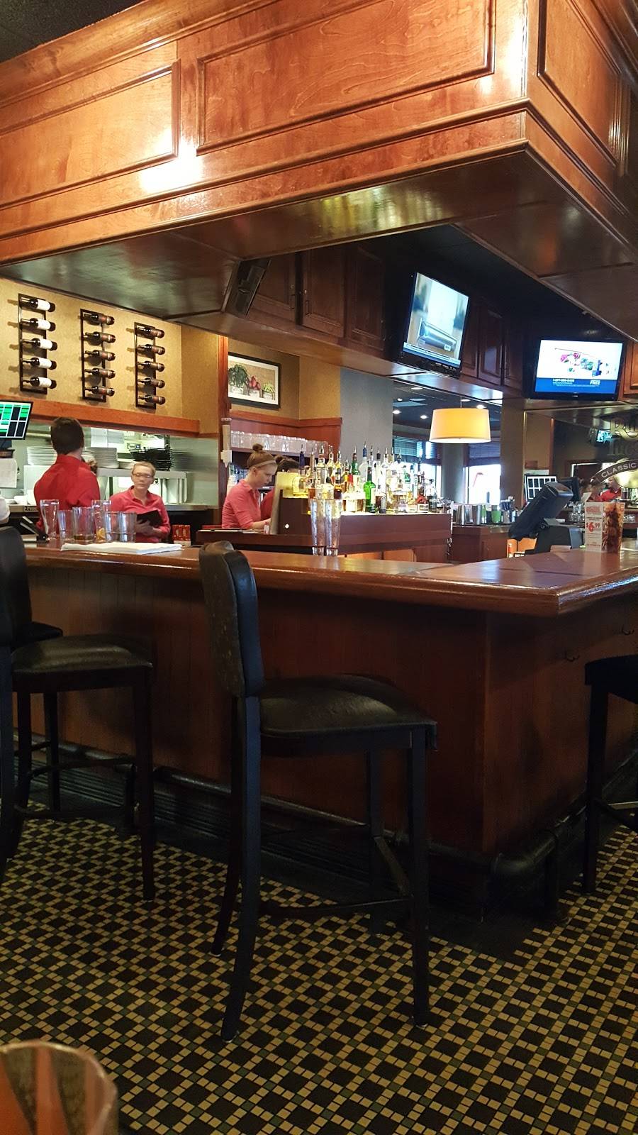 Ruby Tuesday | restaurant | 3451 US-41, Terre Haute, IN 47802, USA | 8122385200 OR +1 812-238-5200