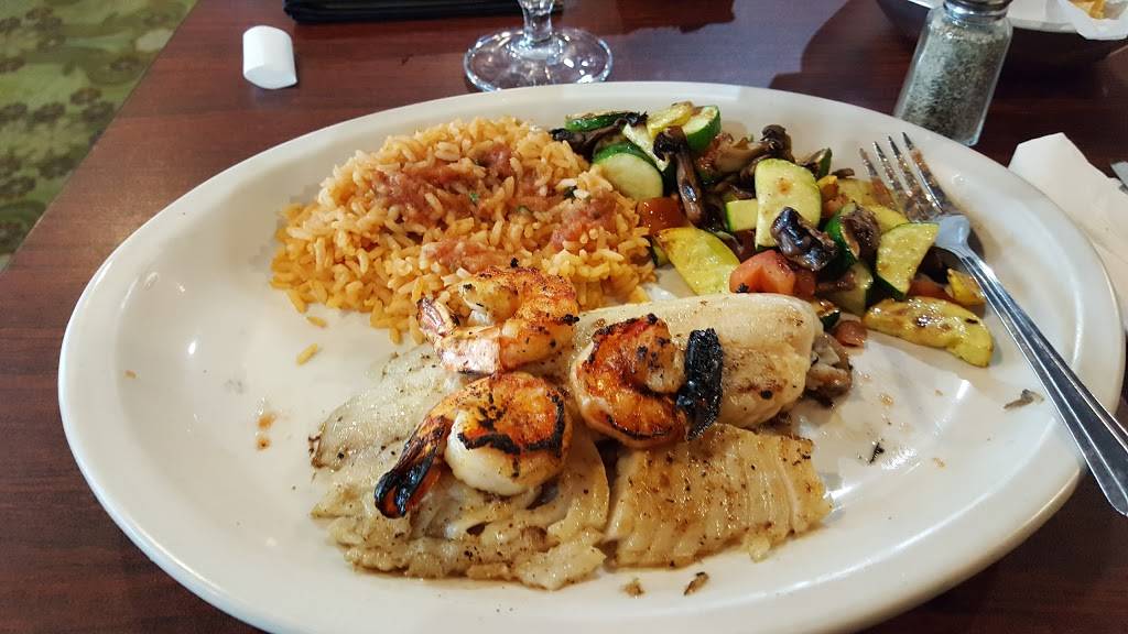 El Nuevo Mexico Restaurant | restaurant | 201 Childers Dr, Bastrop, TX 78602, USA | 5123211800 OR +1 512-321-1800