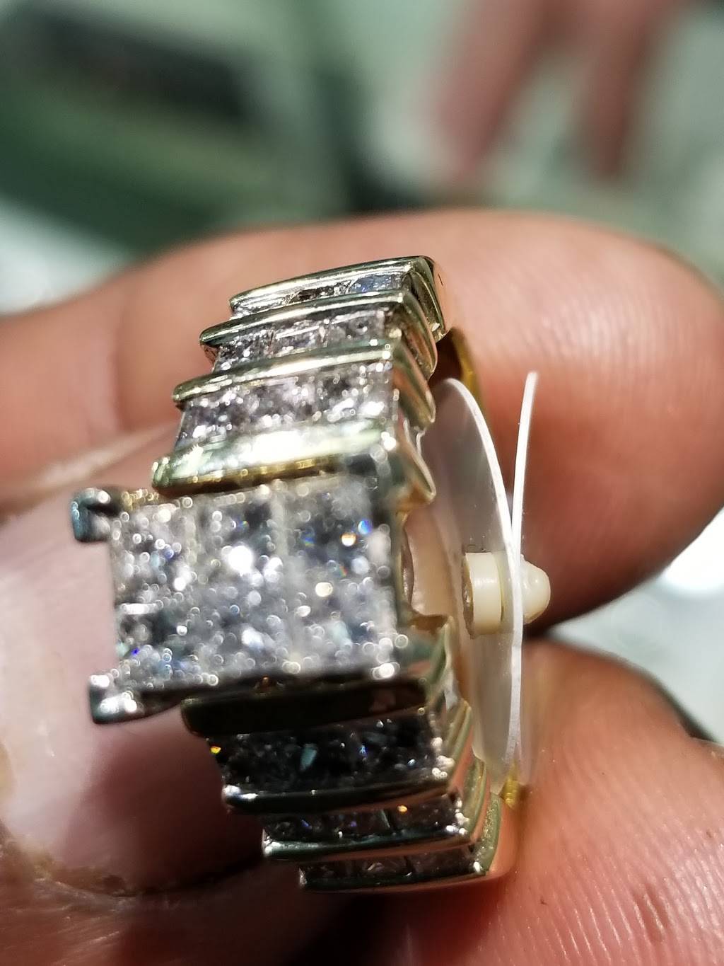 Kriss | restaurant | 112-04 Farmers Blvd, St. Albans, NY 11412, USA | 7184549300 OR +1 718-454-9300