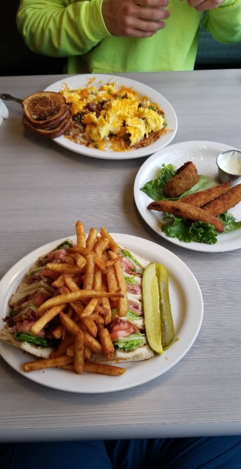 North Branch Family Restaurant | restaurant | 38624 14th Ave, North Branch, MN 55056, USA | 6516746285 OR +1 651-674-6285