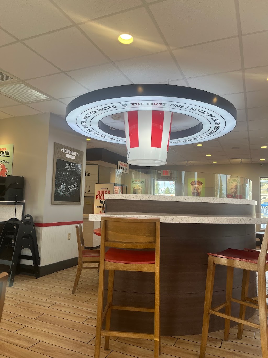 KFC | restaurant | 325 S Ross Point Rd, Post Falls, ID 83854, USA | 2087733534 OR +1 208-773-3534