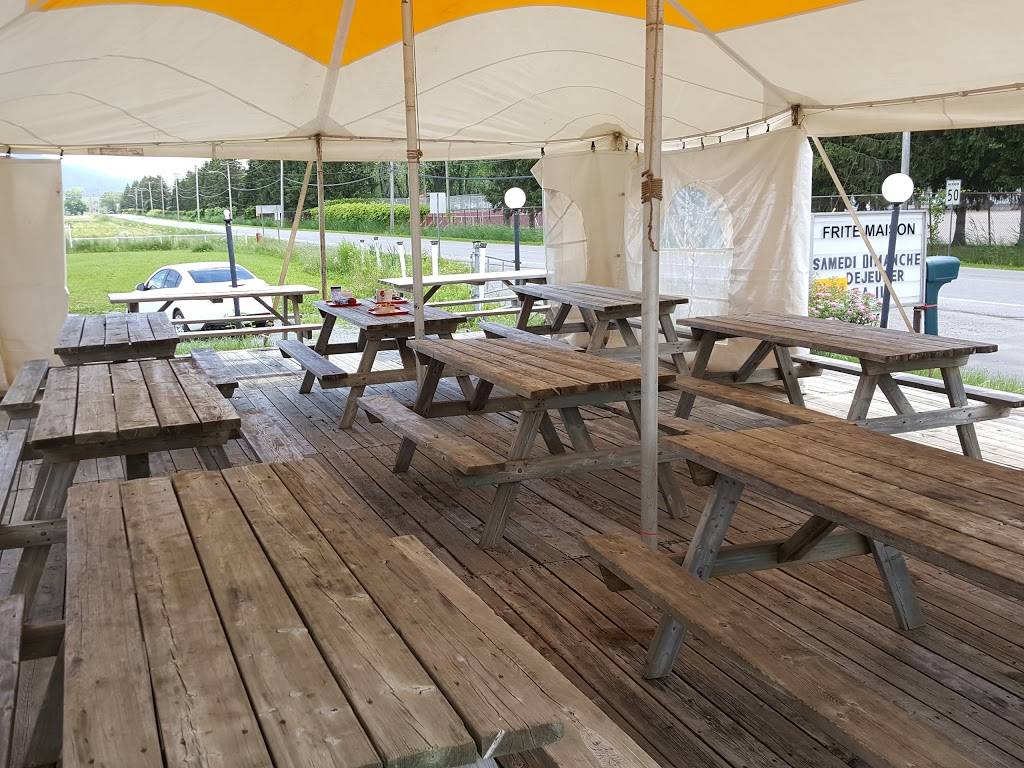 Chez Steff Casse-Croûte | restaurant | 2000 Chemin Rouville, Saint-Jean-Baptiste, QC J0L 2B0, Canada | 4503394494 OR +1 450-339-4494