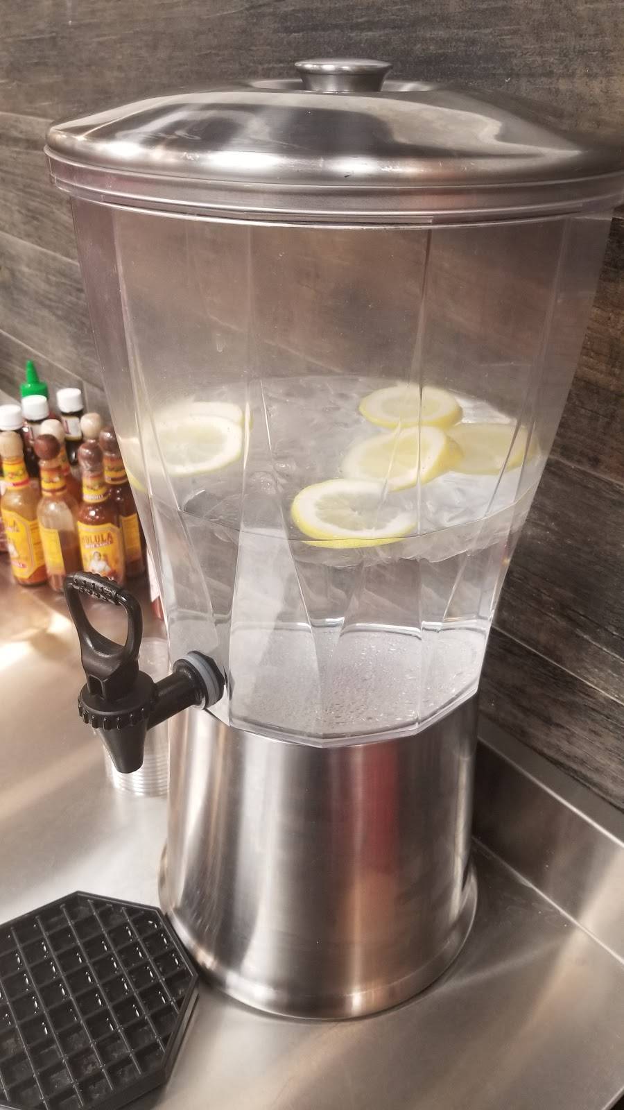 Mr Submarine | meal takeaway | 1801 West Cermak Road, (17th & Cermak, Broadview, IL 60155, USA | 7082238589 OR +1 708-223-8589