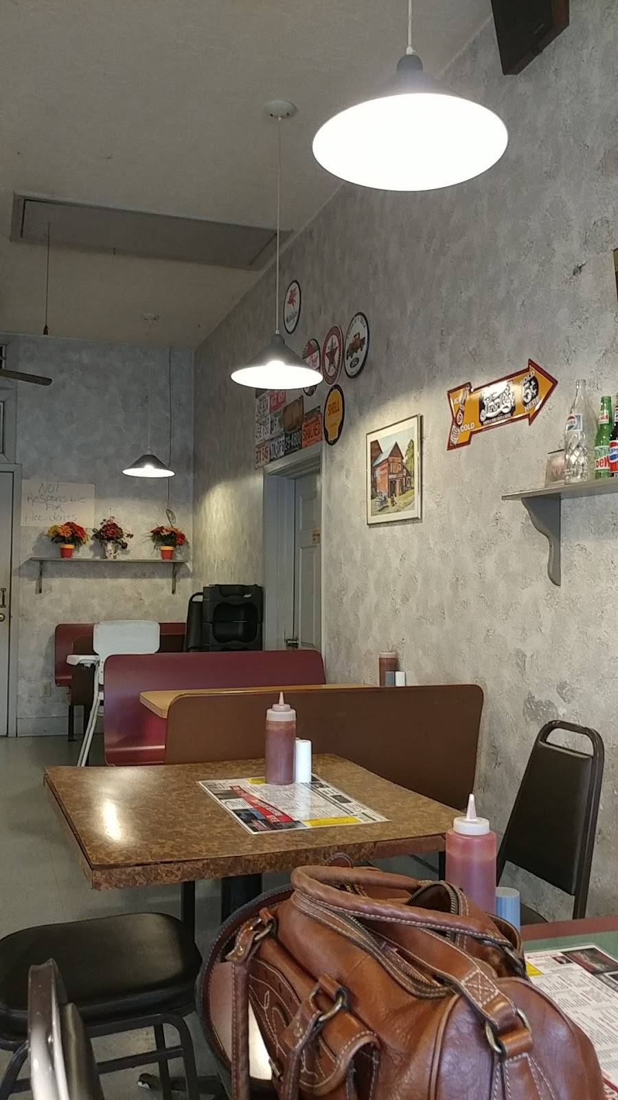 E & B Bigger Burgers | restaurant | 2170 N Central Ave, Batesville, AR 72501, USA | 8706989088 OR +1 870-698-9088