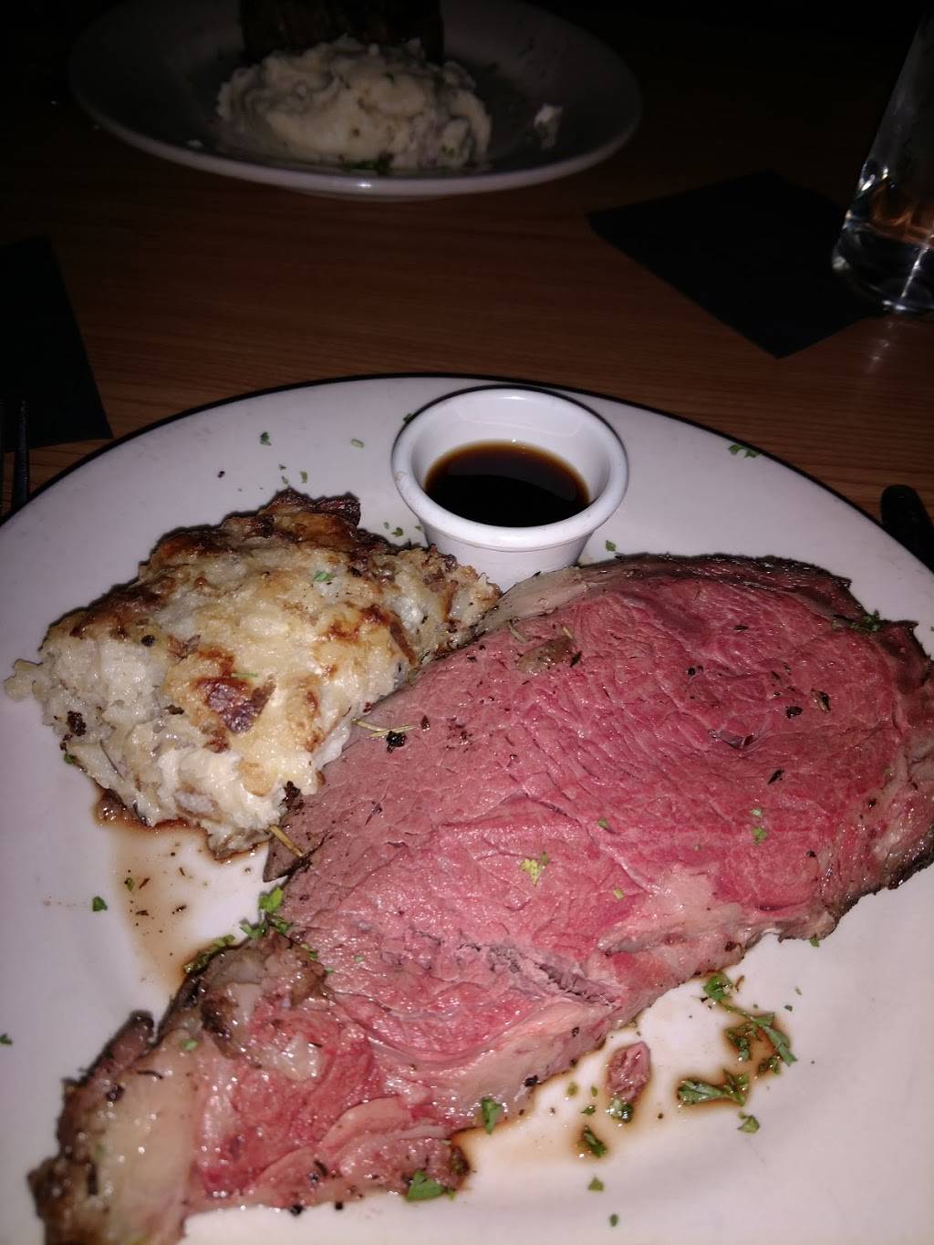 Carvers Steaks & Chops | restaurant | 1535 Miamisburg Centerville Rd, Dayton, OH 45459, USA | 9374337099 OR +1 937-433-7099