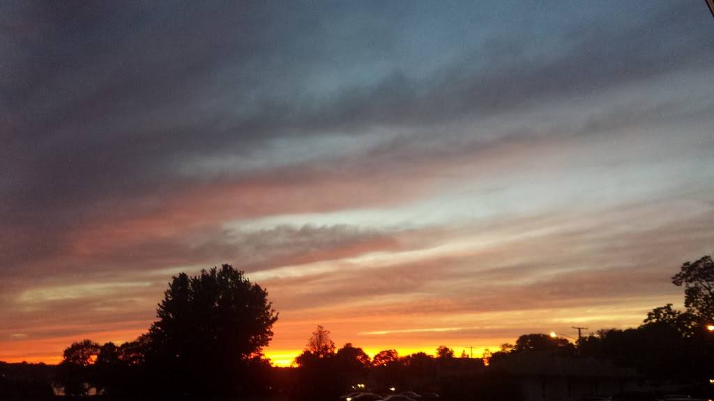 Par Four Restaurant | restaurant | 93 Plant St, Groton, CT 06340, USA | 8604469146 OR +1 860-446-9146