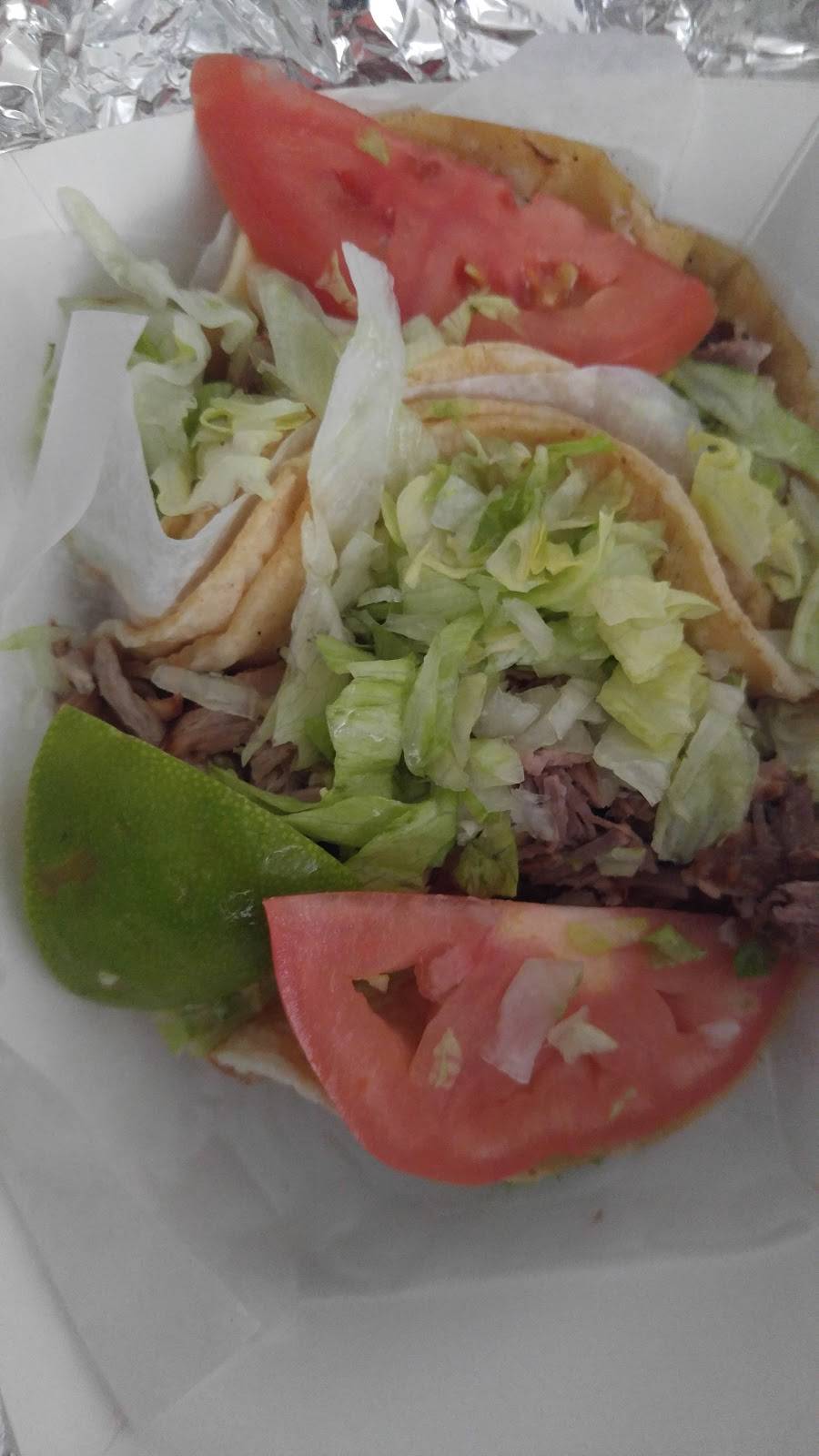 Carnitas Don Alfredo | restaurant | 15 N 1st Ave, Maywood, IL 60153, USA | 7083433351 OR +1 708-343-3351