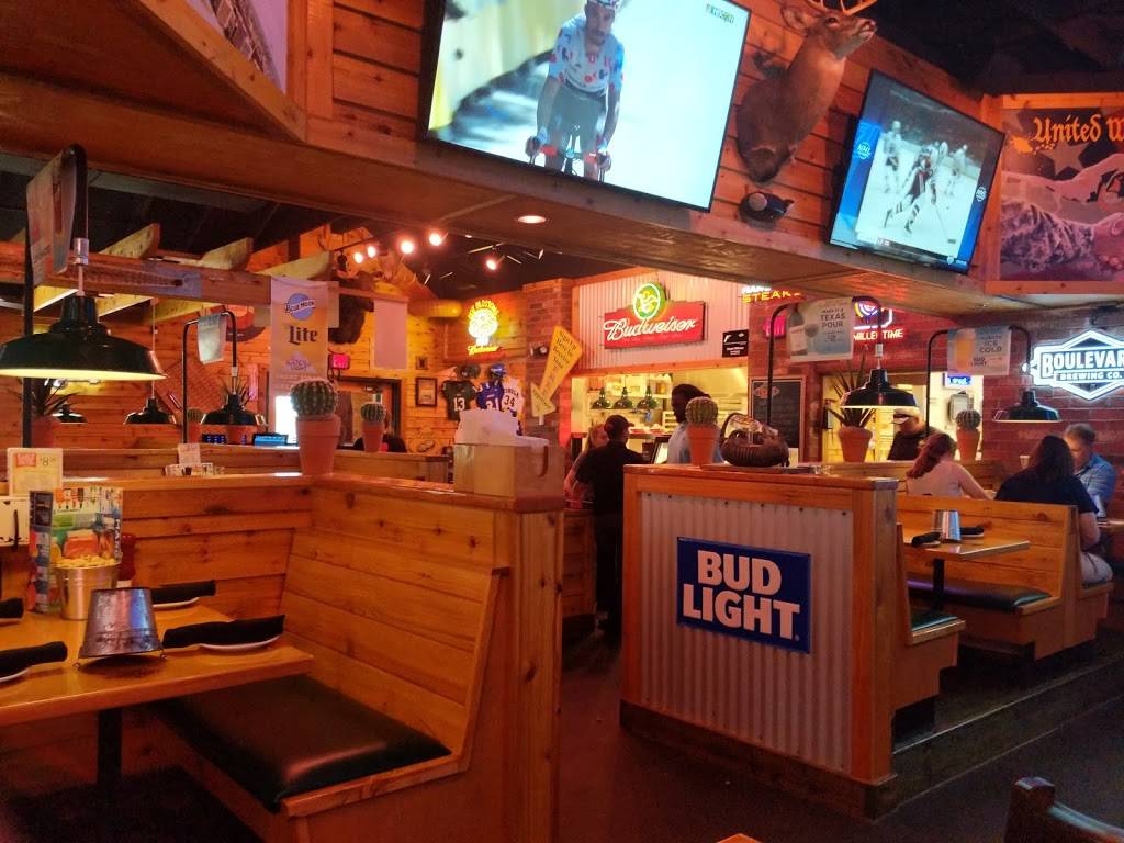 Texas Roadhouse | restaurant | 2526 N Greenwich Rd, Wichita, KS 67226, USA | 3166341106 OR +1 316-634-1106