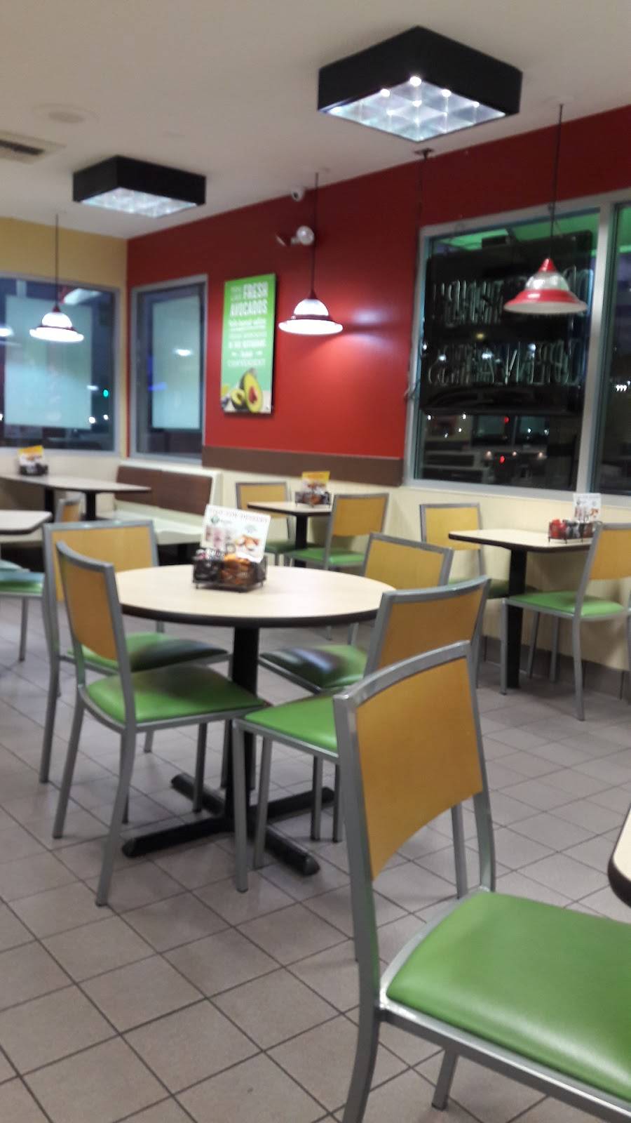 Del Taco | meal takeaway | 2804 Main St, San Diego, CA 92113, USA | 6192316883 OR +1 619-231-6883