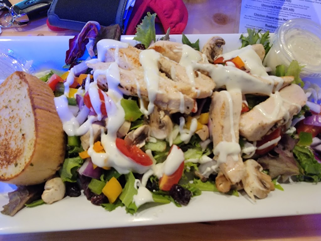 Top Shelf Sports Bar & Grill | restaurant | 90 S Main St, Fond du Lac, WI 54935, USA | 9209332282 OR +1 920-933-2282