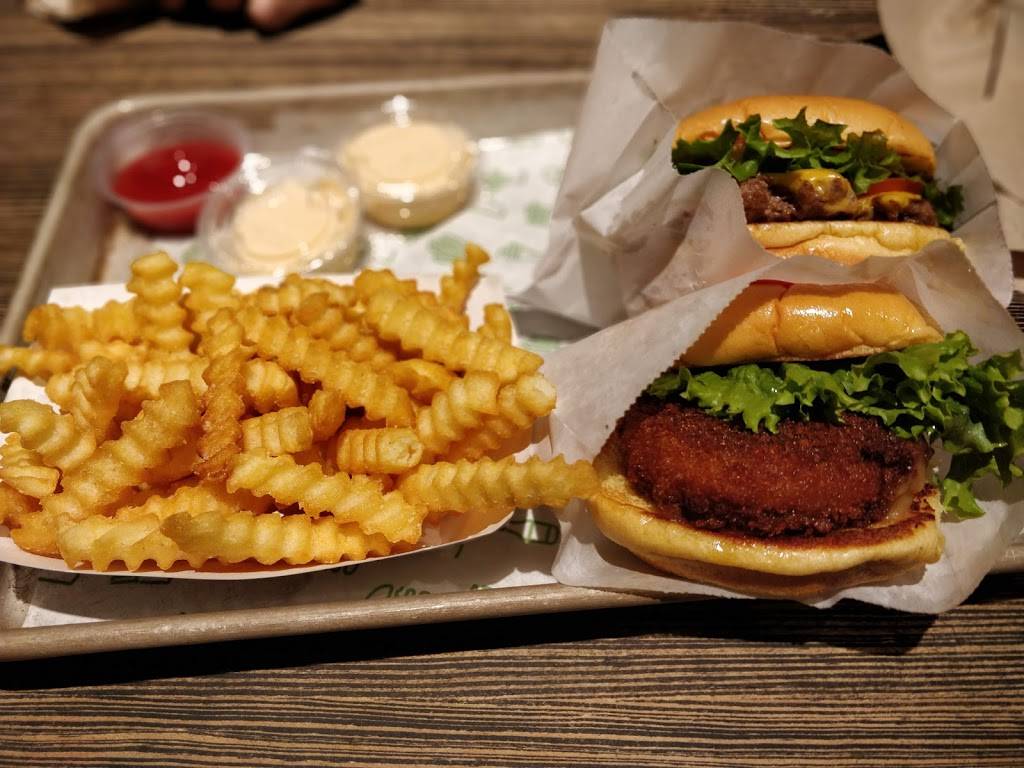 Shake Shack | restaurant | 849 Walt Whitman Rd, Melville, NY 11747, USA | 6313868017 OR +1 631-386-8017