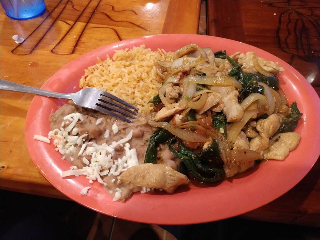 Burrito Station | restaurant | 39 W Sauk Trail, South Chicago Heights, IL 60411, USA | 7087555975 OR +1 708-755-5975