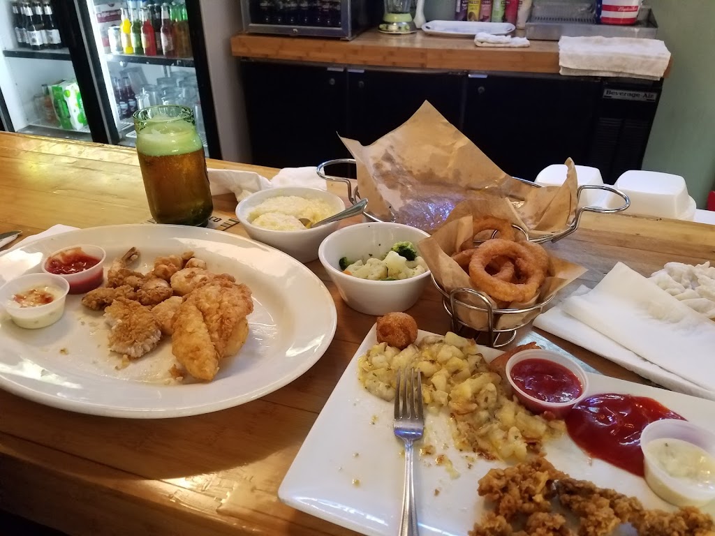 Up The Creek Cafe / Restaurant | restaurant | 4820 US-90, Marianna, FL 32446, USA | 8505261009 OR +1 850-526-1009