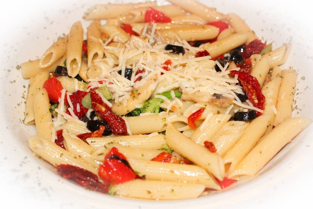 Giovannis Italiano Cucina | restaurant | 1921 TN-394 Ste G, Blountville, TN 37617, USA | 4233234441 OR +1 423-323-4441