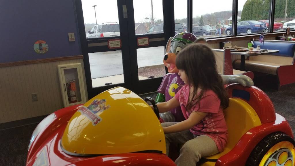 Chuck E. Cheeses | restaurant | 19125 W Bluemound Rd, Brookfield, WI 53045, USA | 2627851400 OR +1 262-785-1400