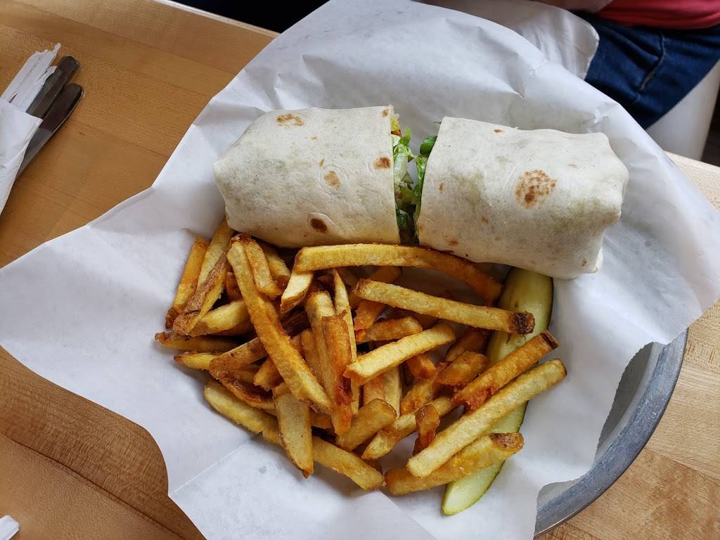 Stone Oven | restaurant | 6551 First St, Lake Ann, MI 49650, USA | 2312758520 OR +1 231-275-8520