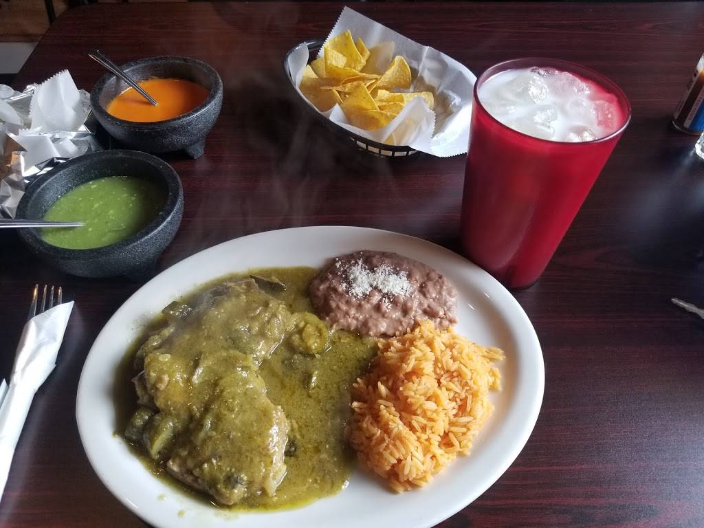 Restaurant and Bar El Molcajete | restaurant | 3432, 300, N Union St, Wilmington, DE 19805, USA | 3022180319 OR +1 302-218-0319