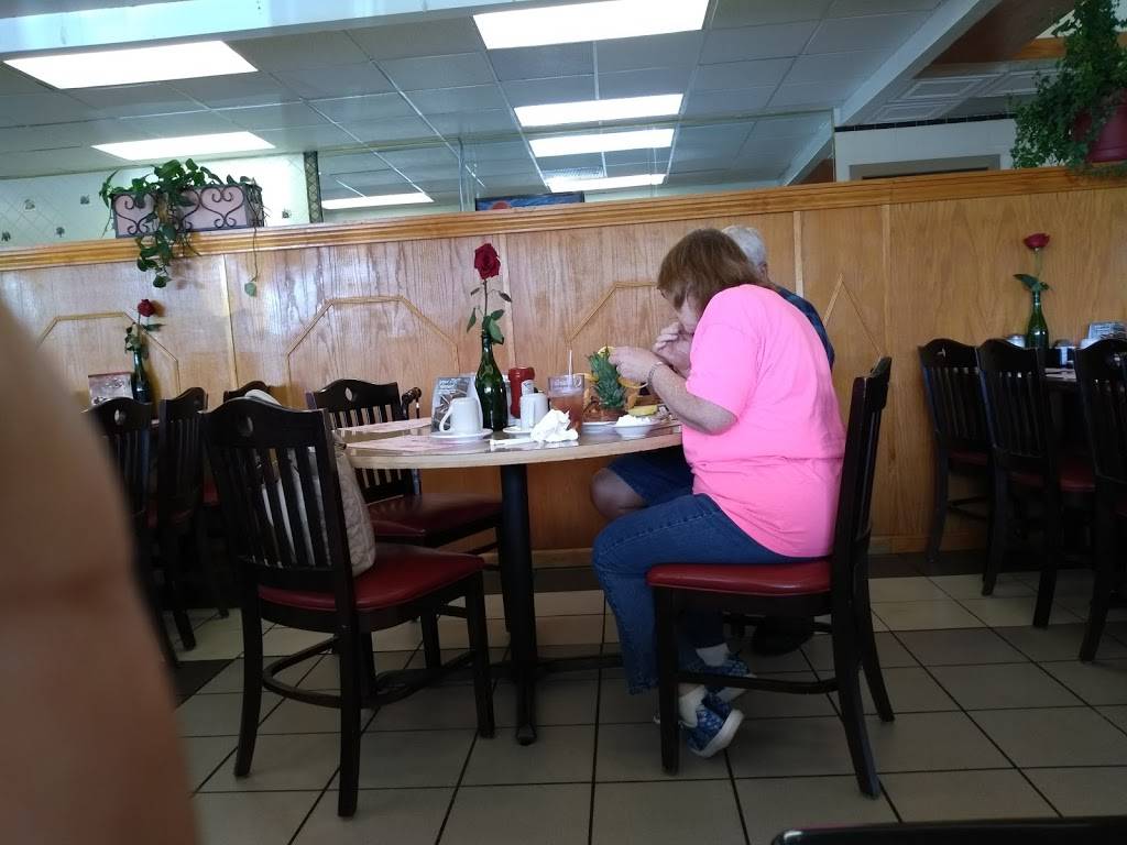 Marias Family Restaurant | restaurant | 3865 Lake City Hwy, Warsaw, IN 46582, USA | 5742680600 OR +1 574-268-0600