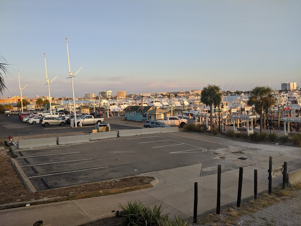 Dewey Destins Harborside | restaurant | 202 Harbor Blvd, Destin, FL 32541, USA | 8508377525 OR +1 850-837-7525