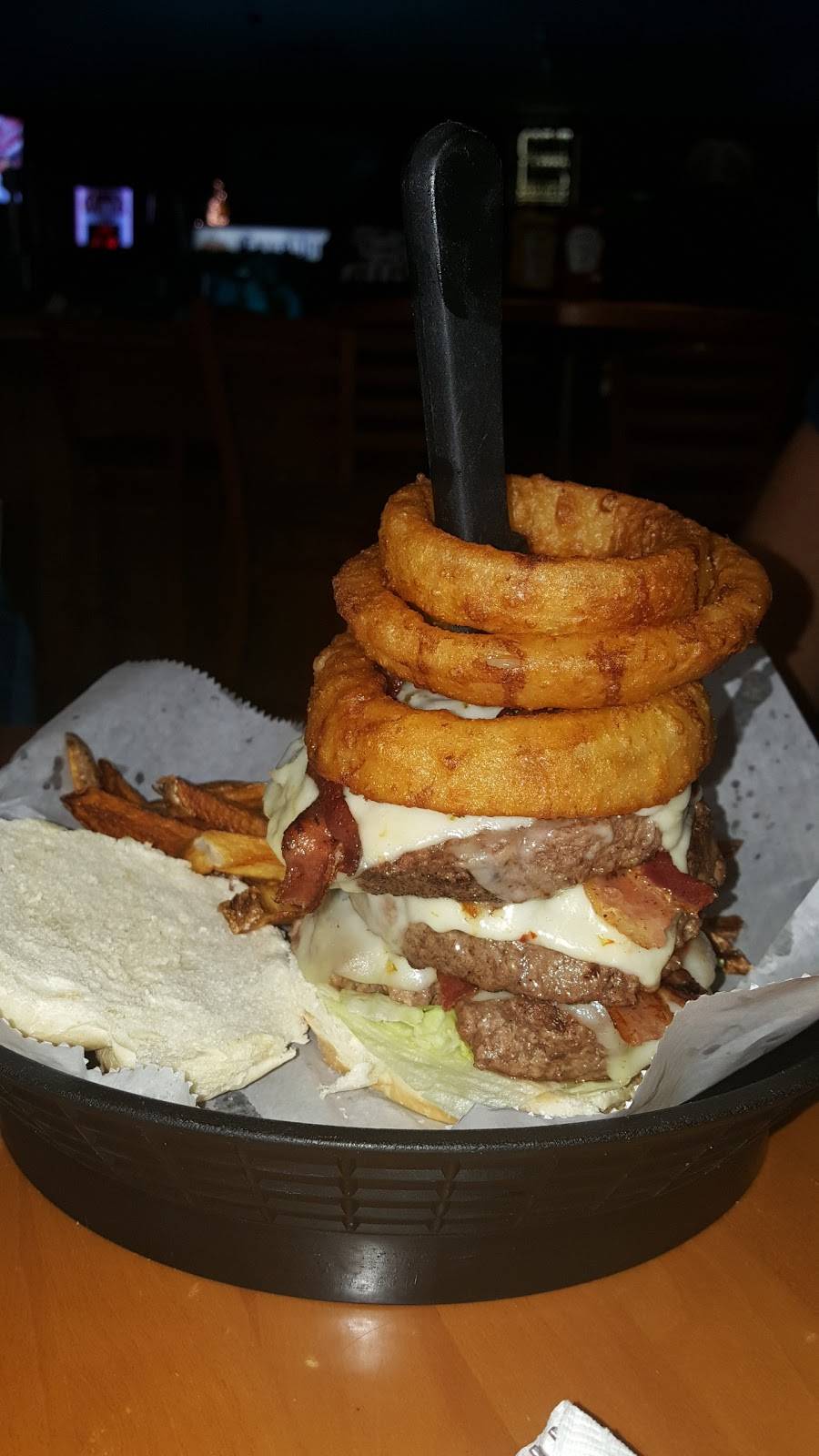 Excalibur Bar & Grille | restaurant | 1613 Oliver Rd, New Milford, PA 18834, USA | 5704658888 OR +1 570-465-8888