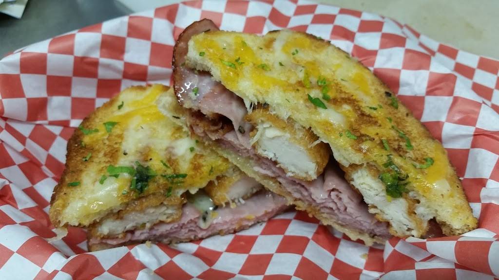 Unusual Junction | restaurant | 56310, West Lafayette, OH 43845, USA | 7405459772 OR +1 740-545-9772