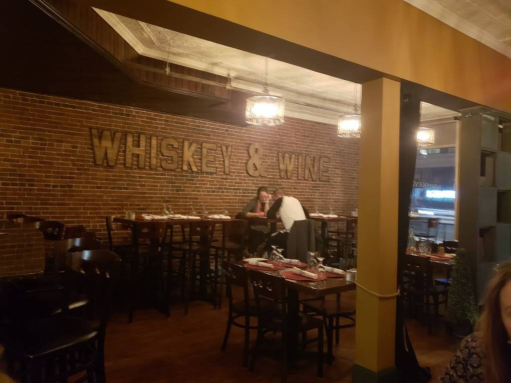 Whiskey & Wine | restaurant | 4917, 148 N Main St, Concord, NH 03301, USA | 6037158575 OR +1 603-715-8575