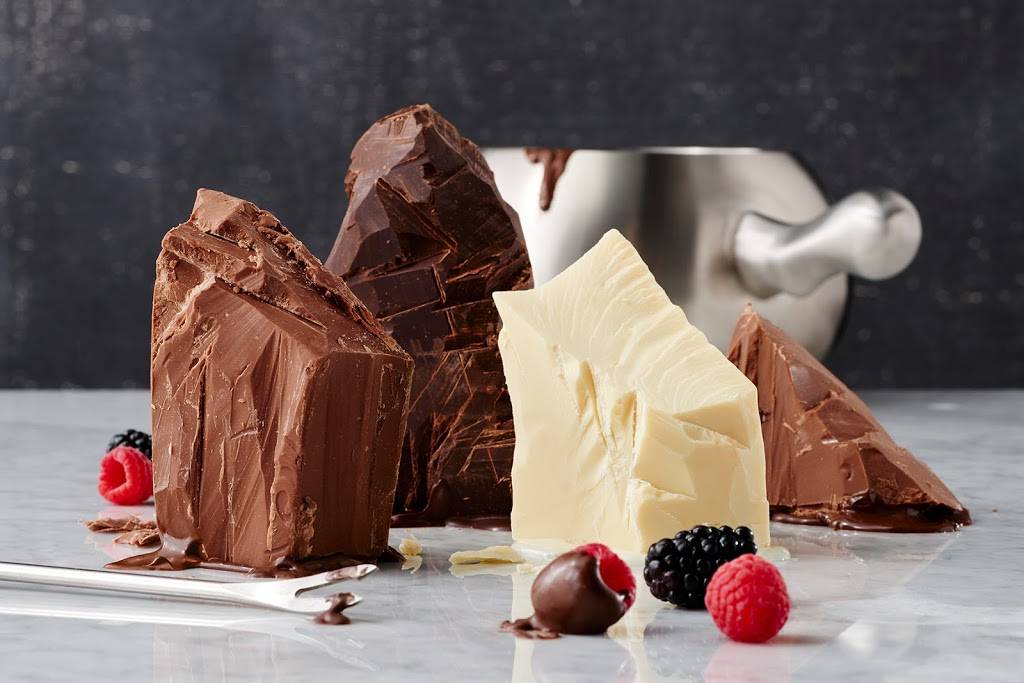 The Melting Pot | restaurant | 232 E Broughton St, Savannah, GA 31401, USA | 9123495676 OR +1 912-349-5676