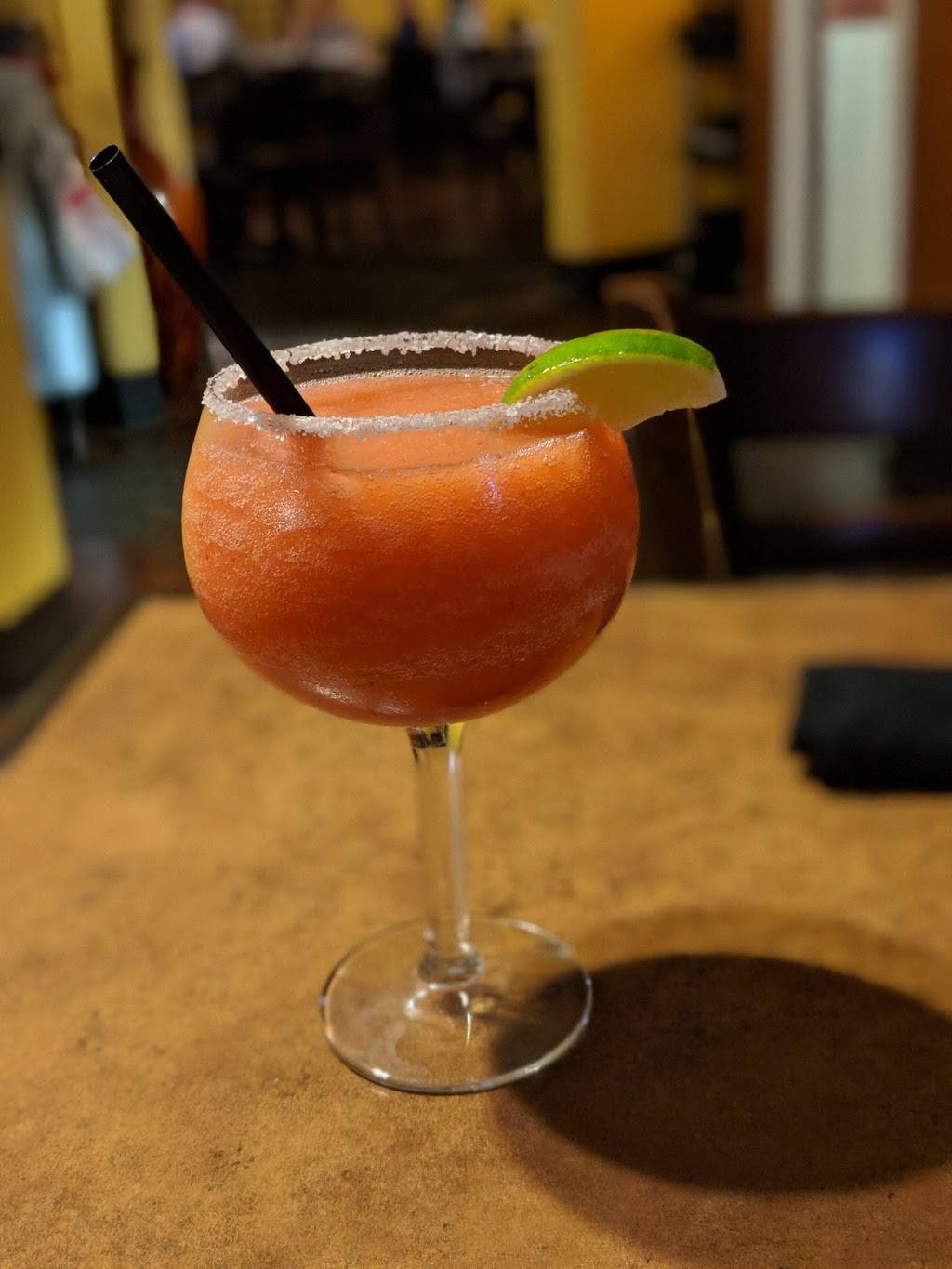 Reynas Restaurant | restaurant | 333 E St, Lemoore, CA 93245, USA | 5599259125 OR +1 559-925-9125