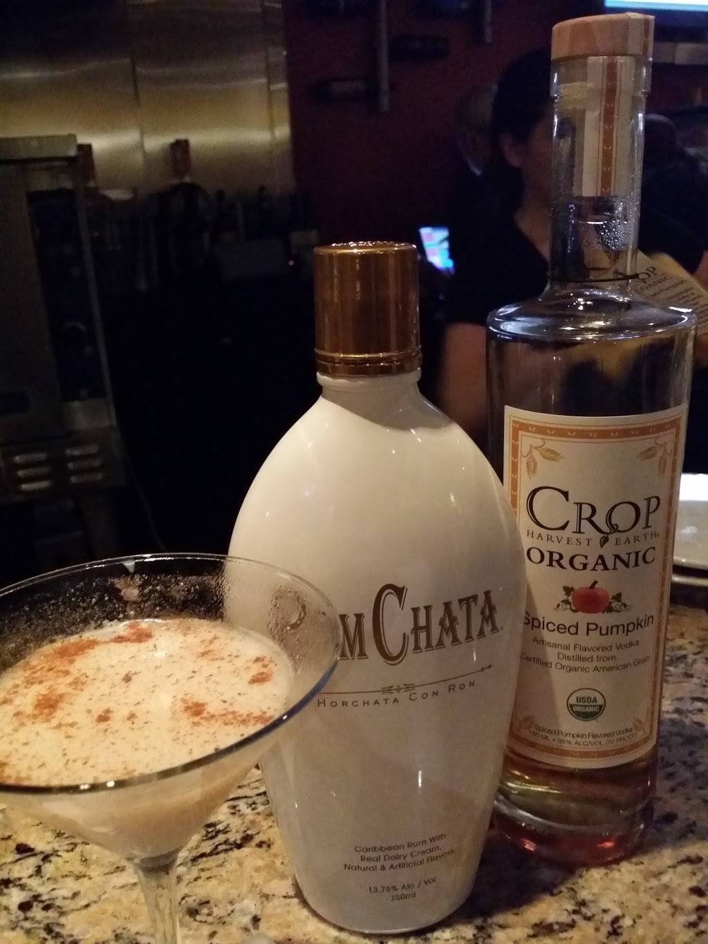 Devine Bistro | restaurant | 2465 FL-7 #300, Wellington, FL 33414, USA | 5612045432 OR +1 561-204-5432