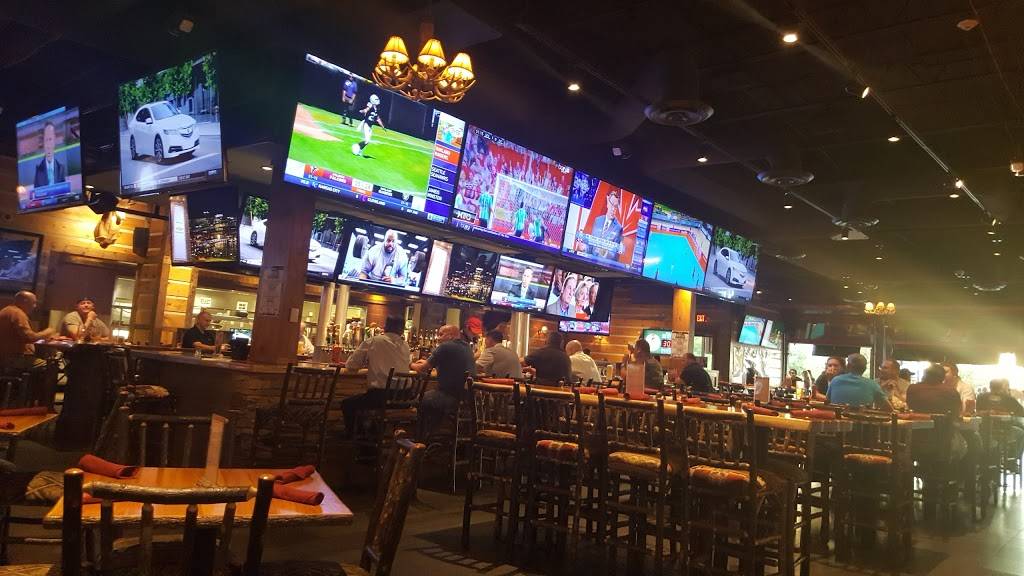 Twin Peaks Warrenville | restaurant | 28252 Diehl Rd, Warrenville, IL 60555, USA | 6303939747 OR +1 630-393-9747